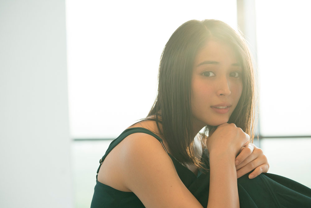 taterugirls_vol20_01